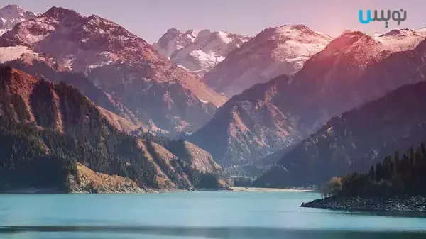 استخر طبیعی دریاچه بهشت، چین